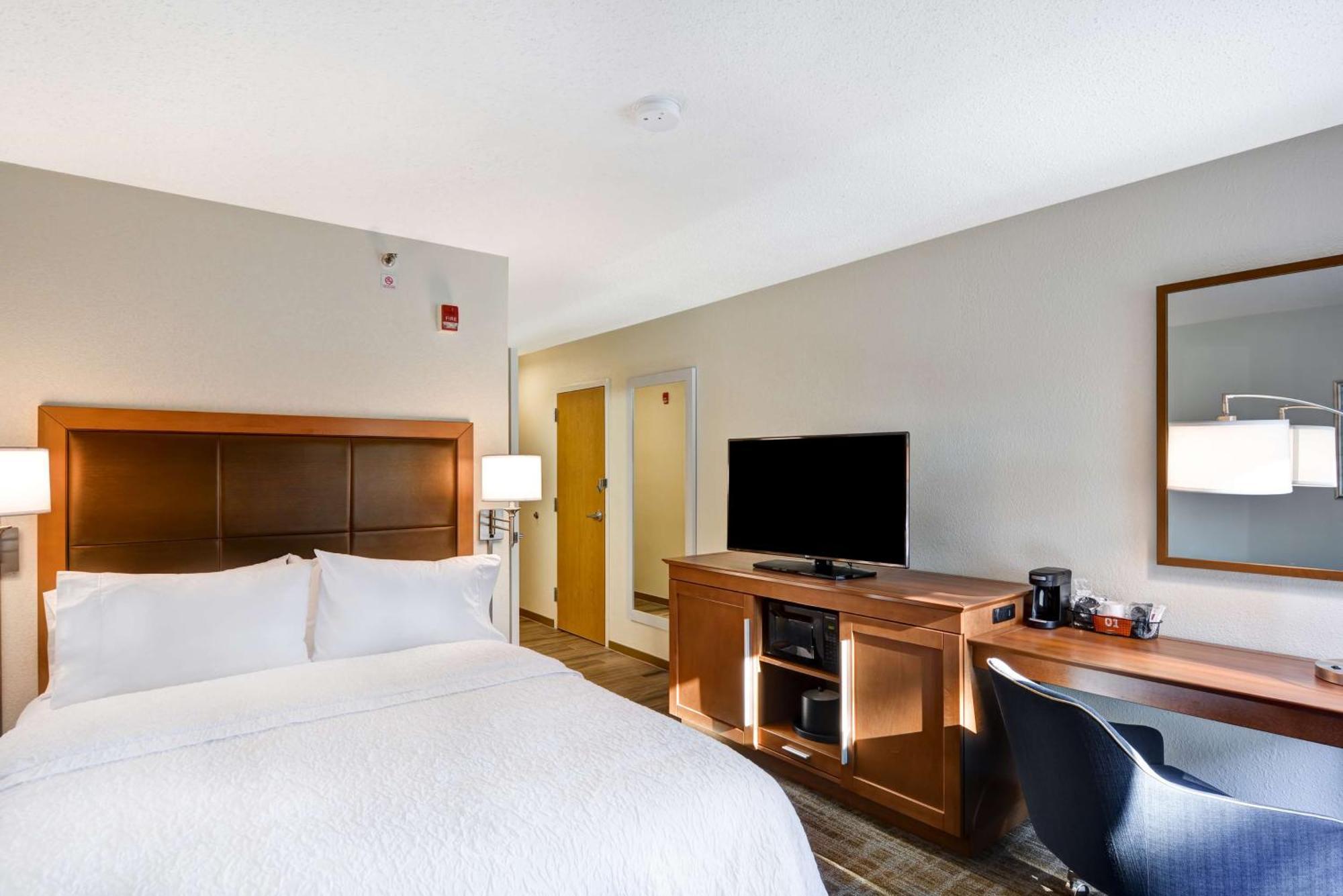 Hampton Inn Memphis Poplar Zewnętrze zdjęcie