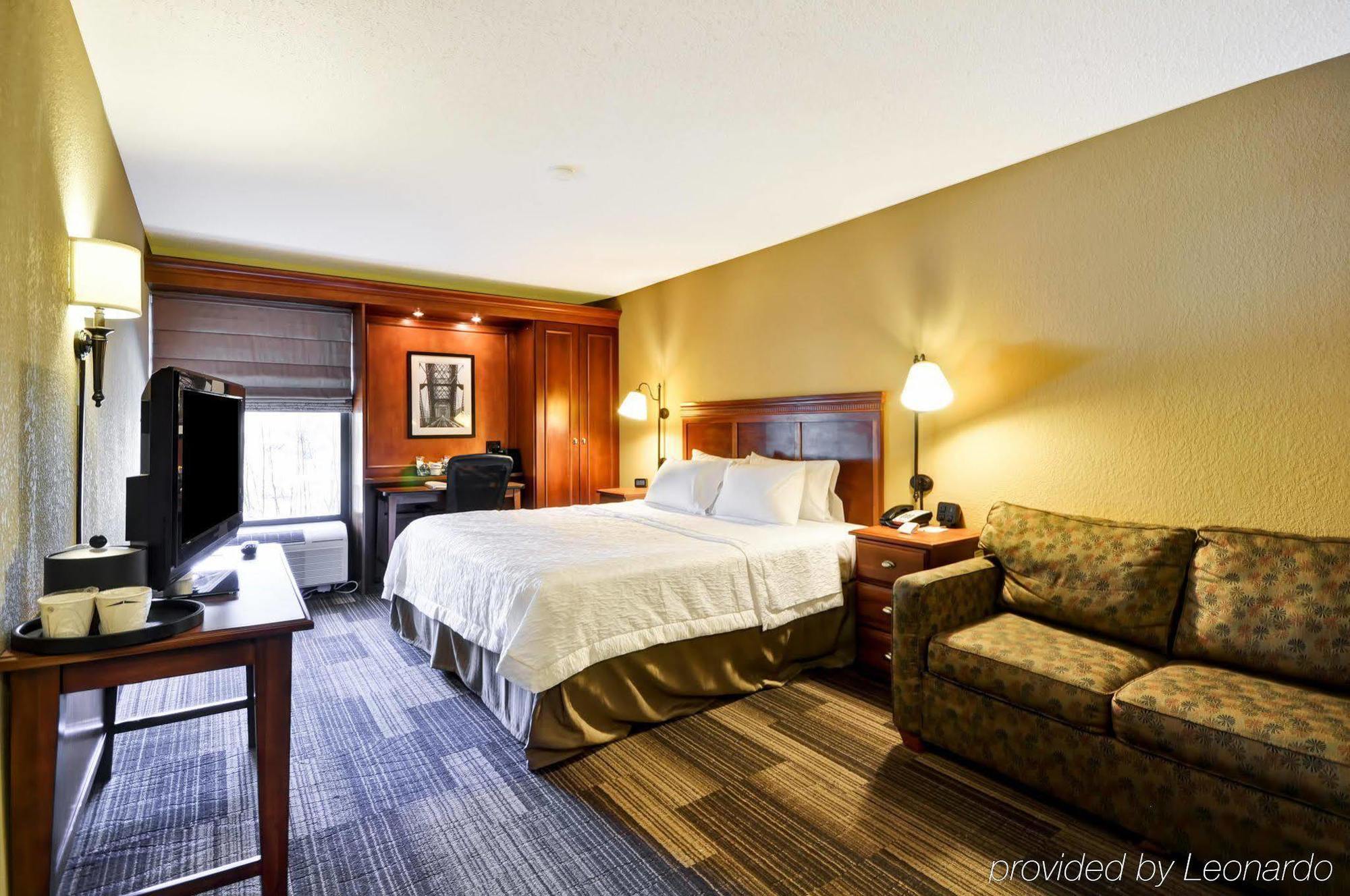 Hampton Inn Memphis Poplar Zewnętrze zdjęcie