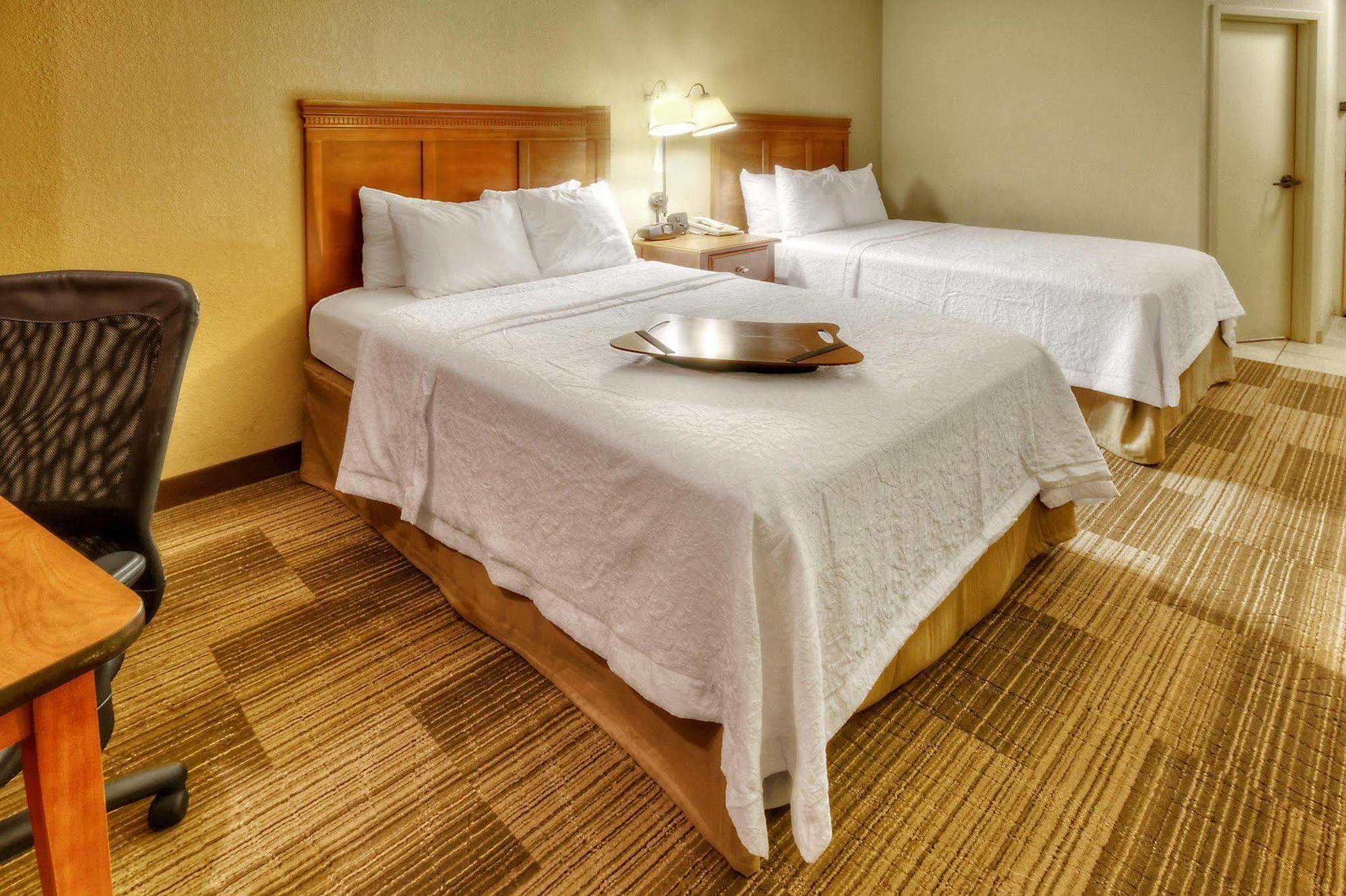 Hampton Inn Memphis Poplar Zewnętrze zdjęcie