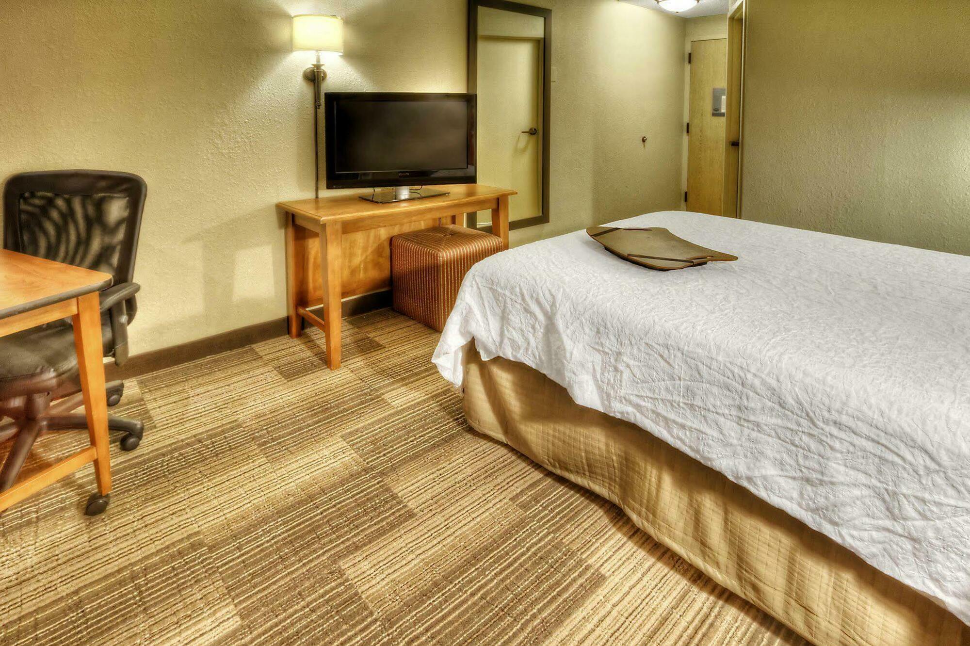 Hampton Inn Memphis Poplar Zewnętrze zdjęcie